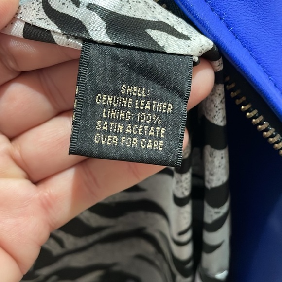 ST.JOHN Coat - Picture 9 of 16